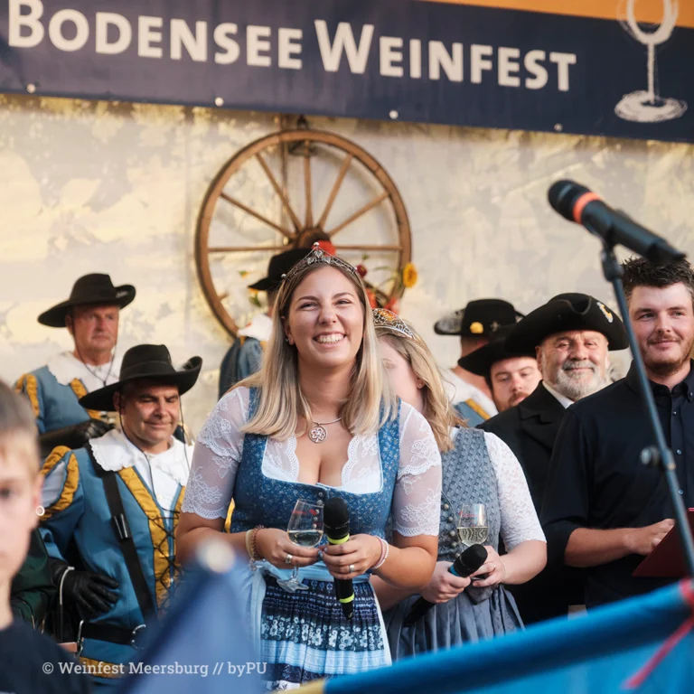 Weinfest Meersburg Festakt Weinkönigin