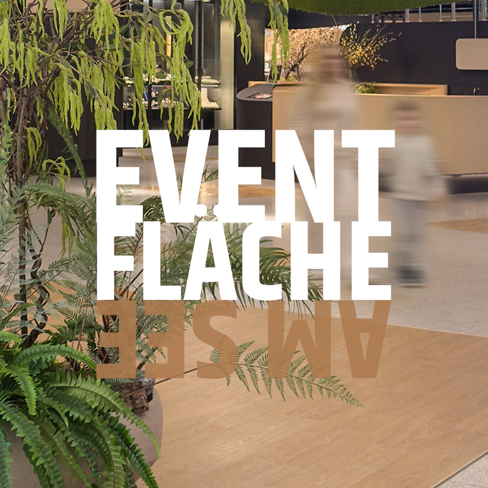 Eventfläche im LAGO Shoppingcenter vor der Kundeninformation