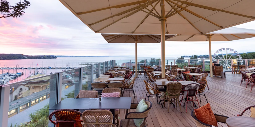 LAGO Rooftopbar